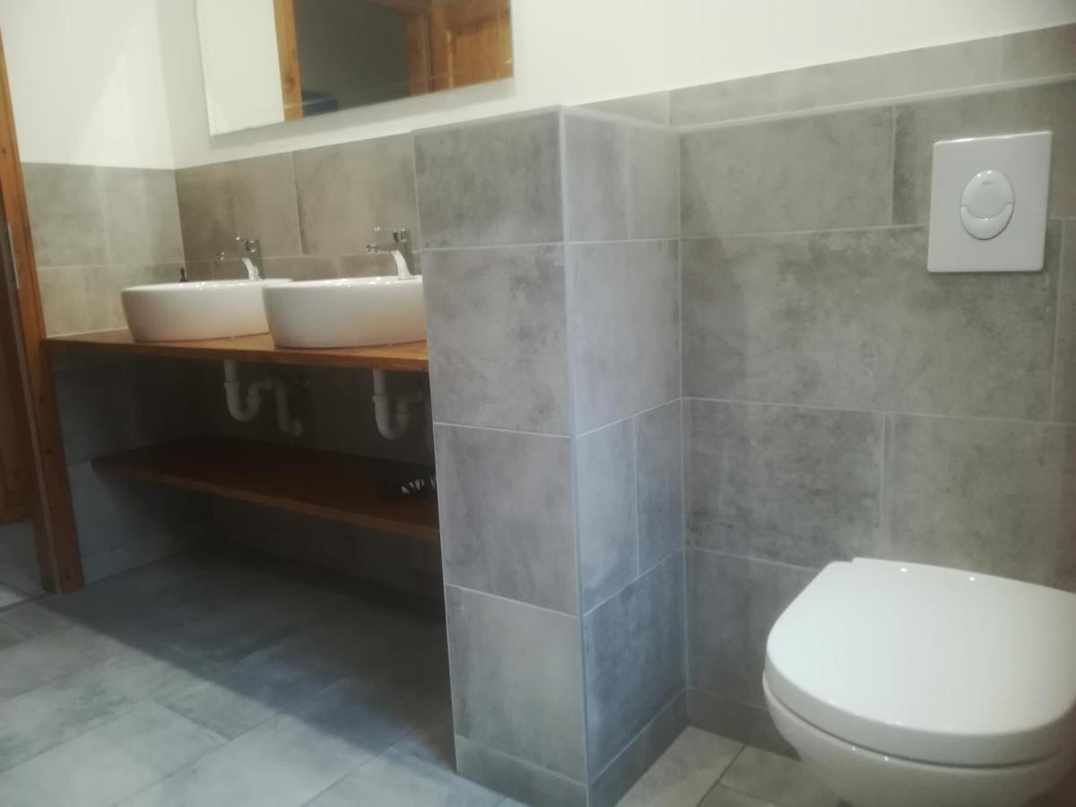 Haus Am Wald Apartment Щайндорф ам Осиахер Зее Екстериор снимка