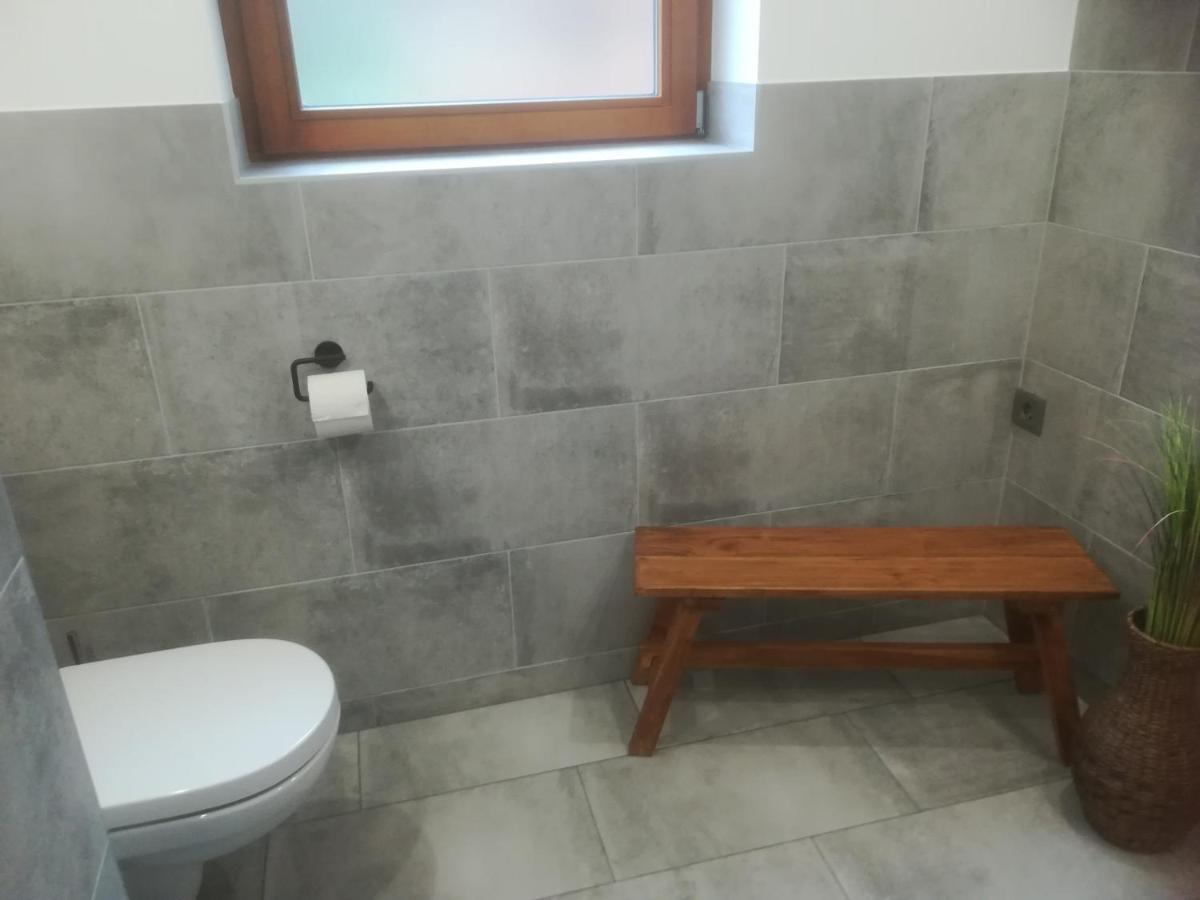 Haus Am Wald Apartment Щайндорф ам Осиахер Зее Екстериор снимка